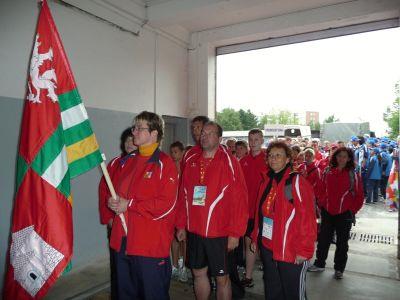 Zahájení olympiády - výprava PK čeká na svůj slavnostní vstup na plochu zimního stadionu 